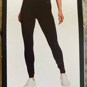 NWT Eddie Bauer Trail Tight